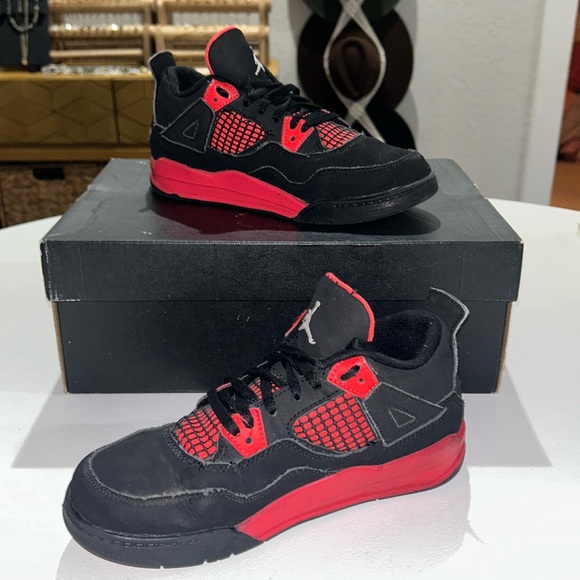 Jordan 4 Retro “Red Thunder” Youth Size 3Y - Picture 2 of 9